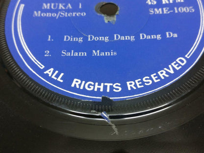 Malay Tetty Kadi & Band 4 Nada Ding Dong Dang Psych Garage Singapore 7" (EP396)