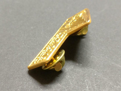 Vintage National Day Parade NDP 2013 Gold Tone Pin Badge Button F/S B863