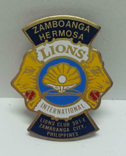 Rare Vintage Philippines Lions International Lions Club Pin Badge F/S (B100)