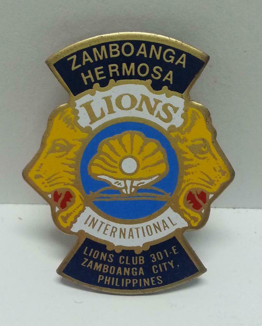 Rare Vintage Philippines Lions International Lions Club Pin Badge F/S (B100)
