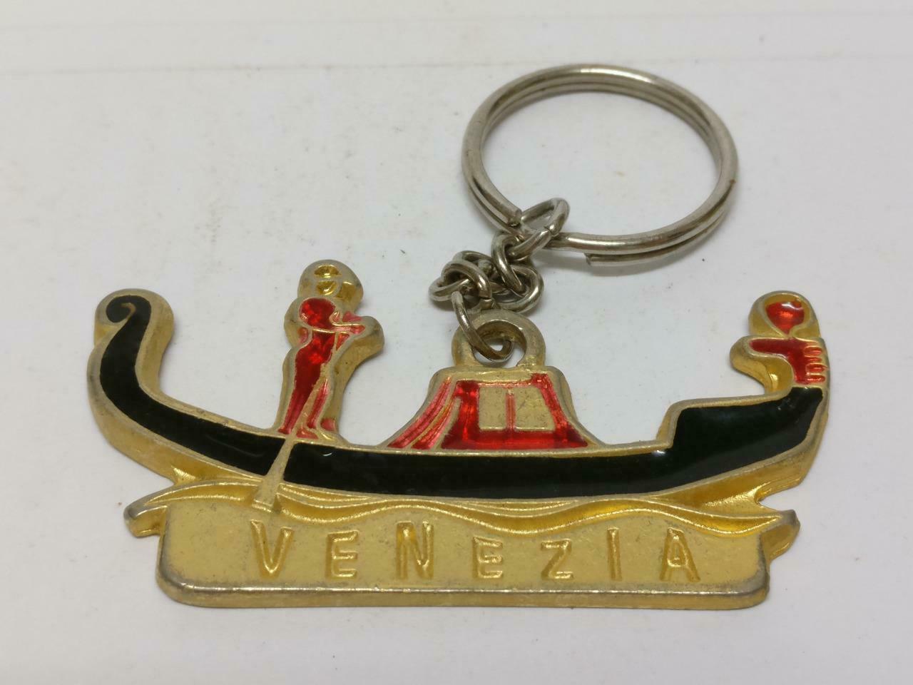 LP888 Vintage Italy Venice Venezia Gondola Gold Tone Metal Keychain Keyring  F/S B706