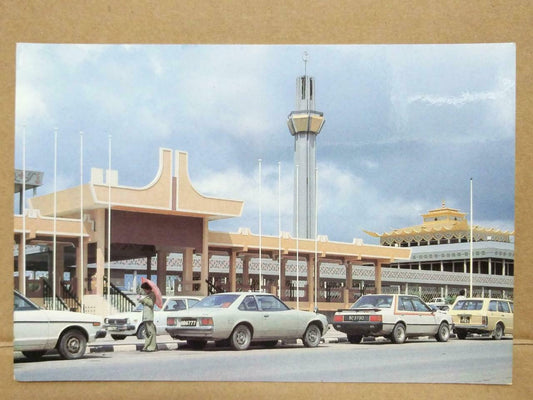 LUCKYPIGEON Brunei Parliament House Architecture Japan Car Postcard (C2016)