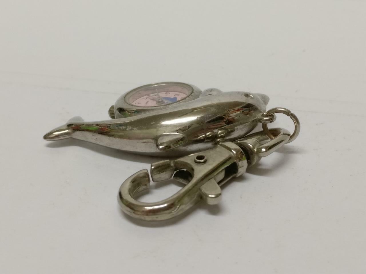 LP888 Vintage Dolphin Watch Silver Tone Metal Souvenir Keychain Keyring F/S (B660)
