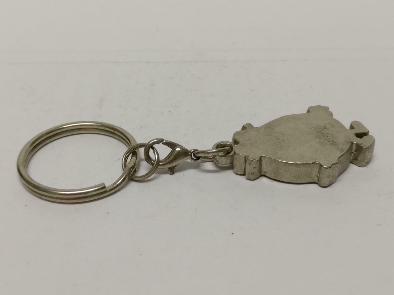 LP888 Cute Cartoon Berry Shape Silver Tone Metal Souvenir Keychain Keyring F/S (B703)