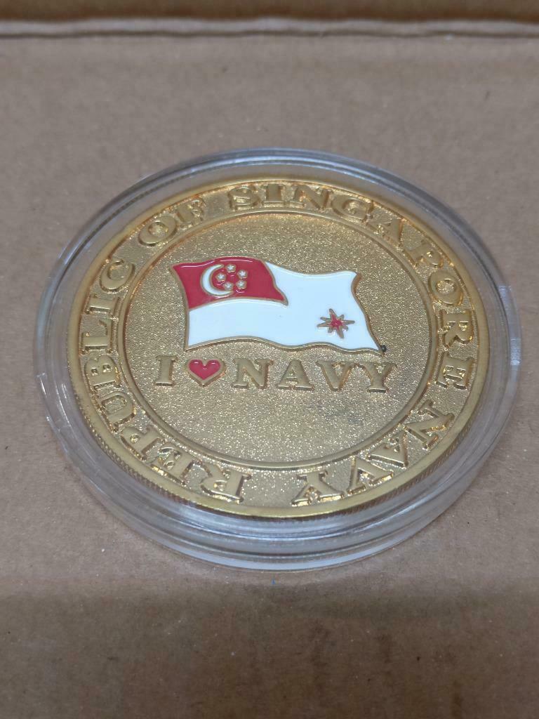 Singapore Navy Tactical Officer Gold Color Sourvenir Coin With Case (A1915)
