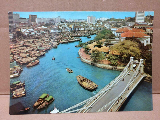 LUCKYPIGEON Cavenagh Bridge Skyline Tall Buildings Singapore Postcard (C1973)