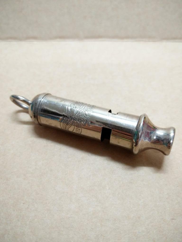 LP888 Vintage Rare Hong Kong Dragon Whistle (B563)