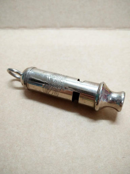 LP888 Vintage Rare Hong Kong Dragon Whistle (B563)