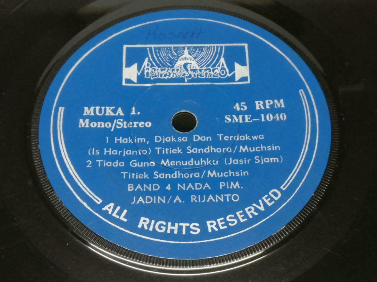 Indonesia Malay Titiek Sandhora & Muchsin & Band 4 Nada 45 RPM EP 7" (EP372)