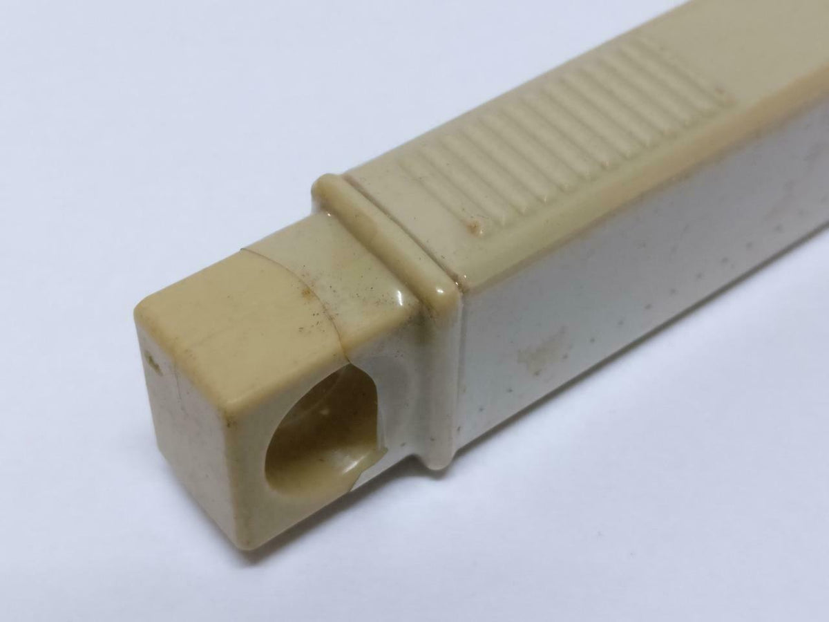 New Sealed Vintage Rare SIA Singapore Airlines Toothbrush F/S (A2097)