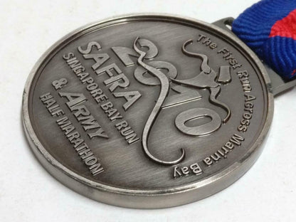 Safra Singapore Bay Run & Army Half Marathon 2010 10KM Medal Sands Hotel C094