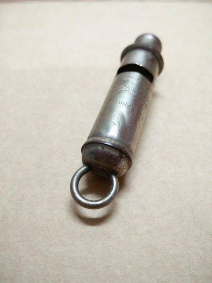 Vintage Rare Hong Kong Tiger Whistle (B571)