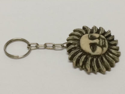 LP888 Rare Vintage Handmade Art Sun Carving Wood Sculpture Keychain Keyring F/S B750