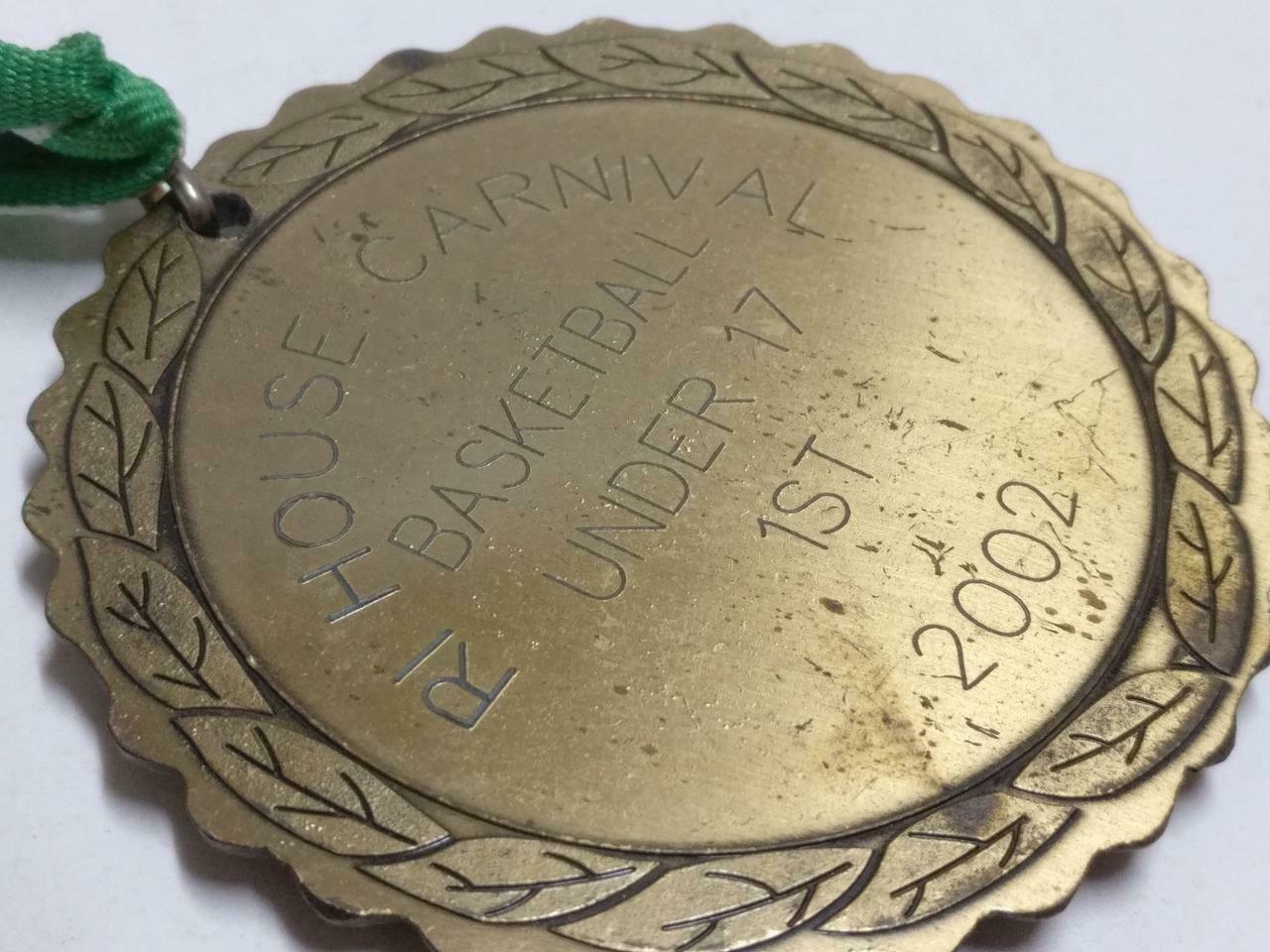 Singapore Raffles Institution RI House Carnival Basketball 2002 Medal (C092)