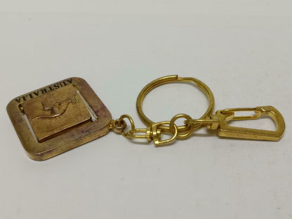 LP888 Vintage Australia Koala Bear Kangaroo Gold Tone Metal Keychain Keyring F/S B788