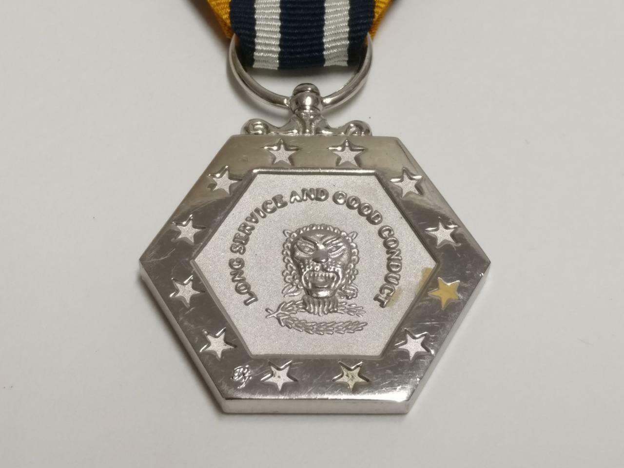 Singapore Police Long Service Conduct Silver Medal Prison Narcotics Gurkha C064