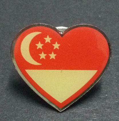 Rare Vintage Singapore Flag Heart Shape Pin Badge F/S (B287)