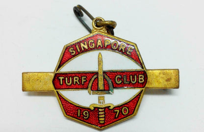 Mega Rare Vintage Singapore Turf Club 1970 W.O. Lewis (Badges) Pin Badge (B364)