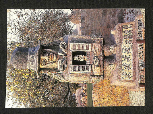 LUCKYPIGEON Robert Tatin France Historical Sculpture Toulouse Postcard (C1618)