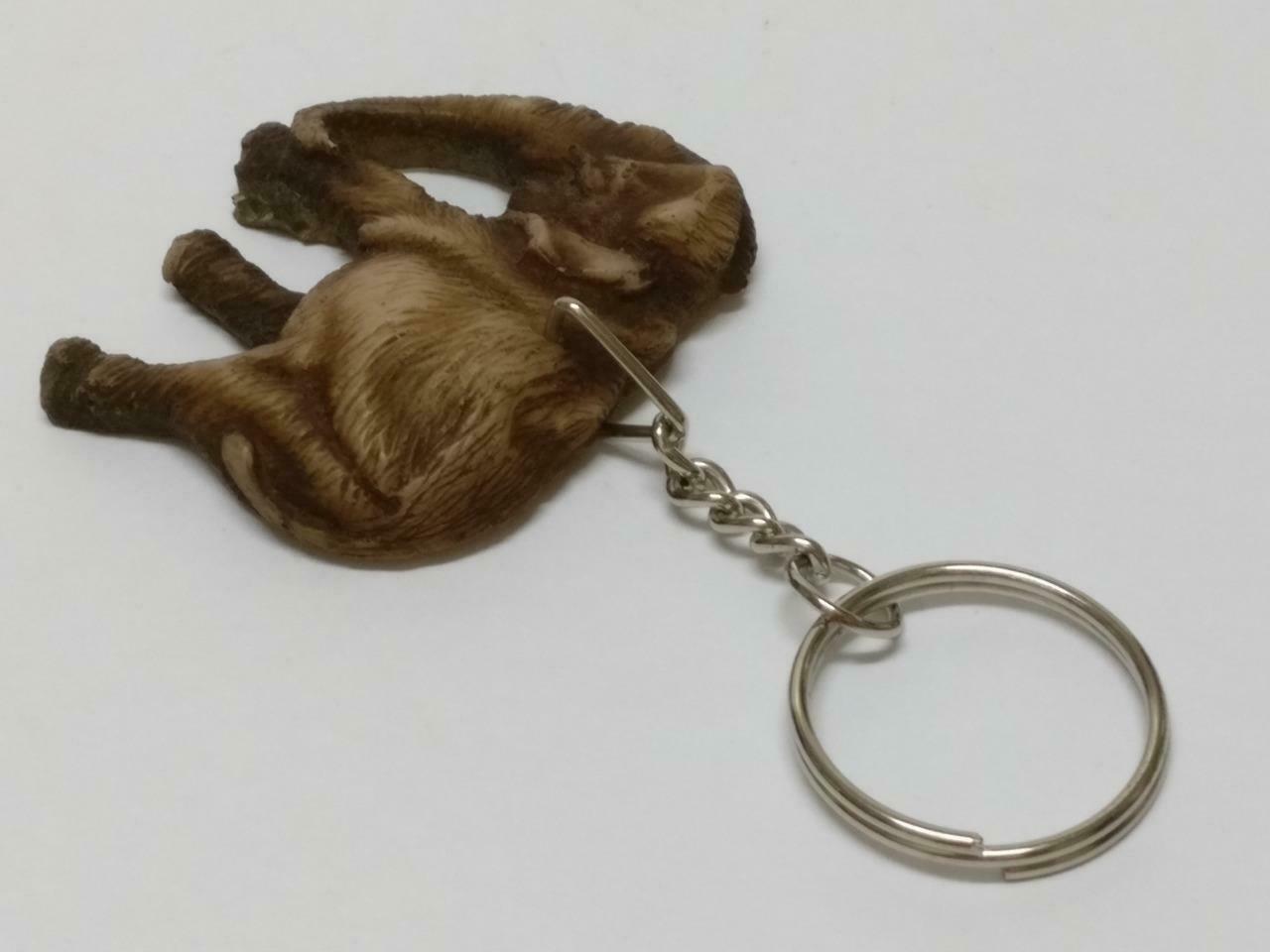 LP888 Vintage Handmade Mini Brown Wood Sculpture Elephant Keychain Keyring F/S (B747)