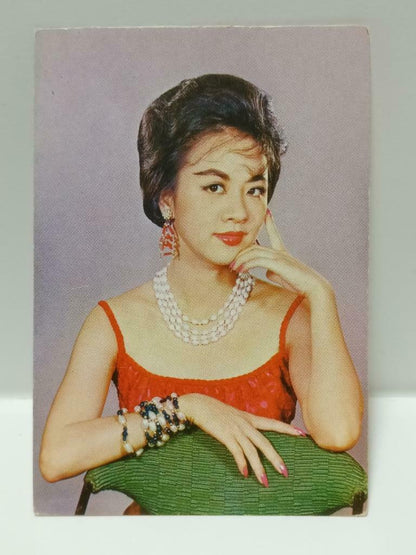 Vintage Hong Kong China Chinese Actress Retro Photo Card F/S (P168)