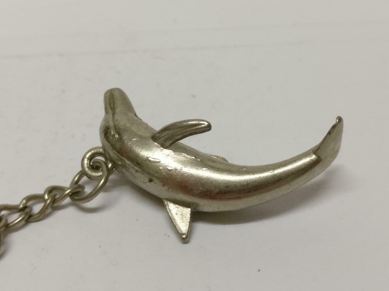 LP888 Rare Vintage Cute Dolphin Metal Silver Tone Souvenir Keychain Keyring F/S B688
