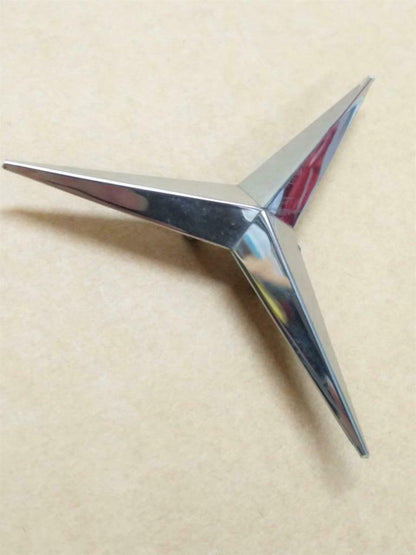 LP888 Mercedes Benz Logo Emblem Badge Center Piece (B547)