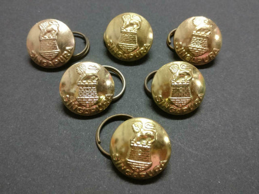 LP888 Vintage Singapore Army Round Gold Tone 6 x Lion Button F/S B887