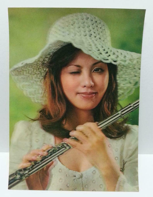 Beautiful Pretty Lady Winking With Flute 3D Lenticular Postcard (AC050)