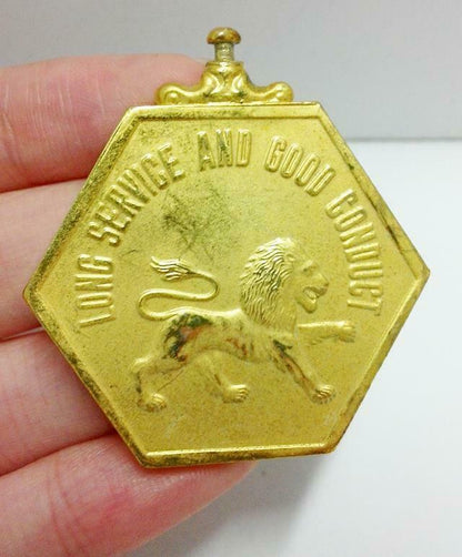 Rare Vintage Singapore Army Long Service & Good Conduct Hexagon Medal F/S (A456)