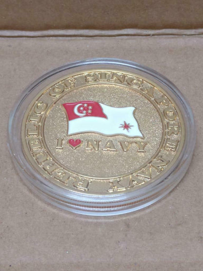 Singapore Navy Military Medical Expert Gold Color Sourvenir Coin W/Case (A1919)