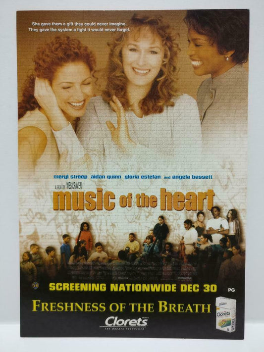 LUCKYPIGEON888 Movie Music Of The Heart Whitney 1999 Singapore Postcard (E0358)