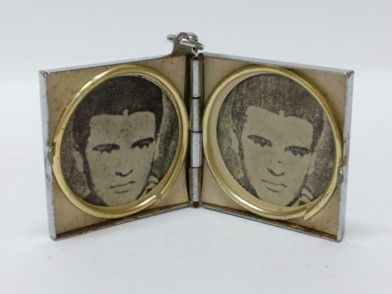 LP888 Rare Vintage Couple Love Heart Photo Locket Metal Keychain Keyring F/S (B689)