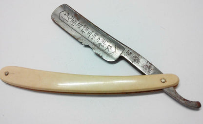 VTG Carl Schlieper Germany Solingen Razor Shave Ready Chinese Words w/ Box A893