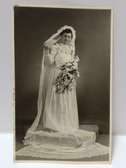 Vintage Asian Chinese Lady Wedding Bouquet Studio Portrait B&W Photo (P352)