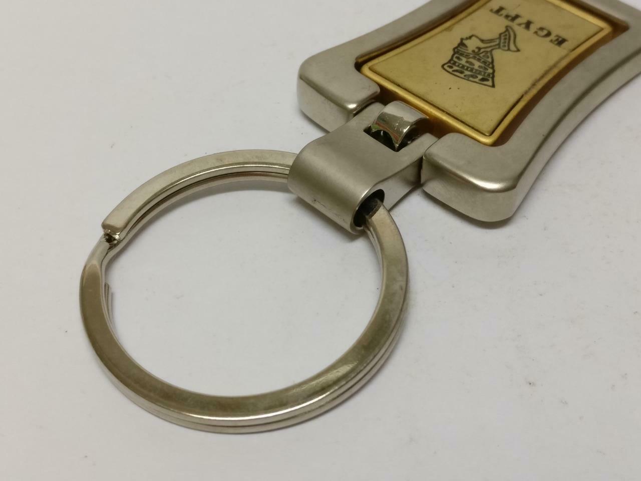 LP888 Rare Vintage Egypt Queen Gold Silver Tone Metal Keyring Keychain F/S (B789)