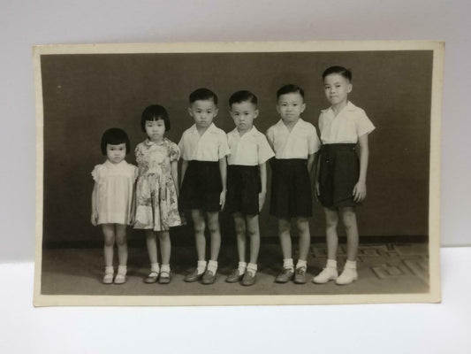 Vintage Chinese Siblings Children Four Boys Two Girls Studio B&W Photo (P487)